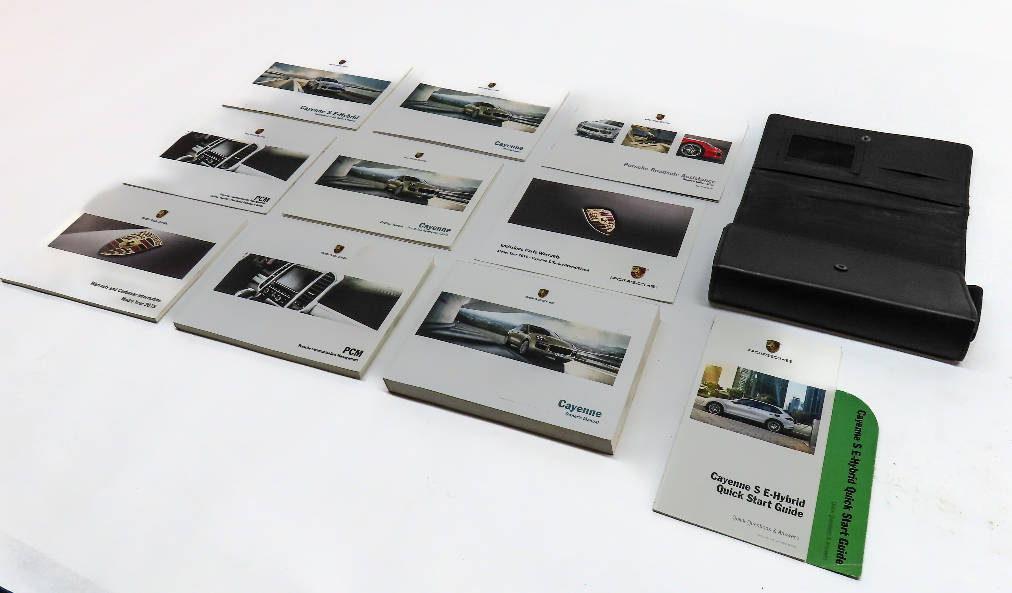 2015 PORSCHE CAYENNE E-HYBRID (958) OWNERS MANUAL BOOK SERVICE GUIDE SET w/ CASE — exact item pictured